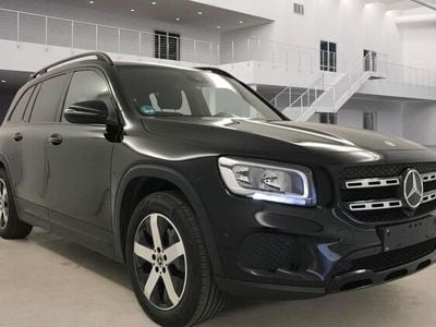 Mercedes GLB200