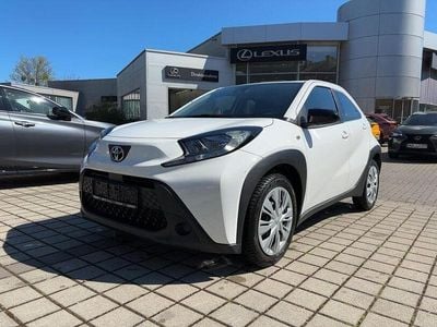 Gebraucht Toyota Aygo Play 72 PS (52 kW) 2023 Weiss
