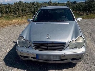 Mercedes C200