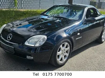 Gebraucht Mercedes SLK230 193 PS (141 kW) 1997 Schwarz Cabrio
