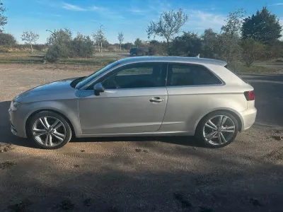 Gebraucht Audi A3 Ambiente 122 PS (89 kW) 2013 Silber Limousine
