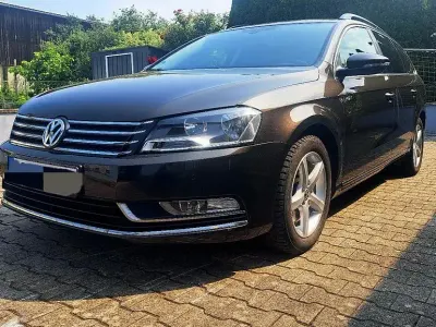 Gebraucht VW Passat Comfortline 140 PS (102 kW) 2013 Braun Kombi