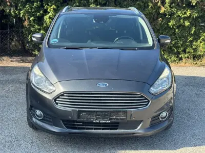 Gebraucht Ford S-MAX Titanium 190 PS (139 kW) 2019 Grau Van / Kleinbus