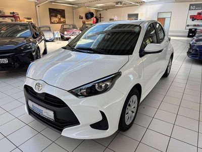 Gebraucht Toyota Yaris Hybrid Team 116 PS (85 kW) 2024 Schneeweiß Kleinwagen