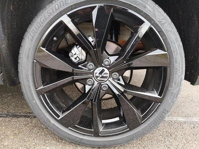 Ascotgrau Neu 2026 VW T-Roc R-line SUV | 36.320 € (Guter Preis)