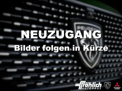 Używany Peugeot 2008 Allure 131 KM (96 kW) 2023 Czarny SUV