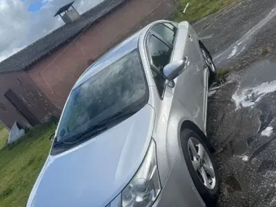 Gebraucht Toyota Avensis Executive 147 PS (108 kW) 2011 Limousine