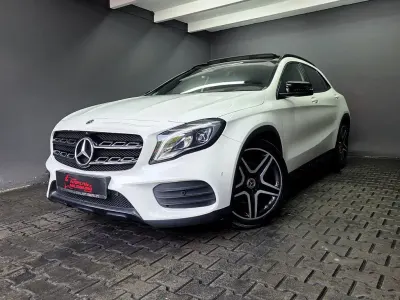 Gebraucht Mercedes GLA220 AMG line 177 PS (130 kW) 2017 Calcitweiss SUV