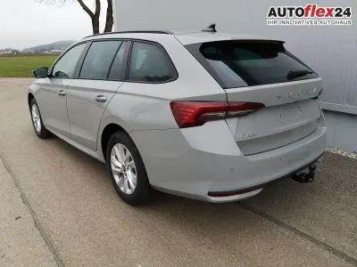 Neu Skoda Octavia Selection 150 PS (110 kW) 2026 Stahlgrau Kombi