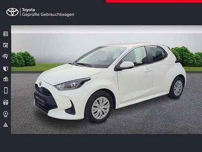 Usata Toyota Yaris Hybrid Comfort 116 CV (85 kW) 2023 Bianco Utilitaria