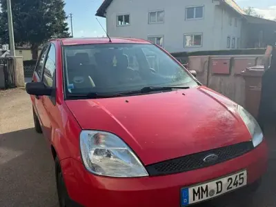Usata Ford Fiesta 69 CV (50 kW) 2002 Rosso Utilitaria