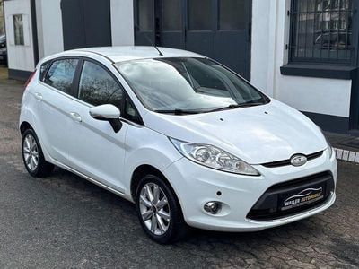 Gebraucht Ford Fiesta 82 PS (60 kW) 2009 Weiß Kleinwagen
