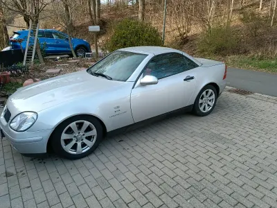 Gebraucht Mercedes SLK230 193 PS (141 kW) 2000 Silber Cabrio