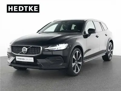 Gebraucht Volvo V60 CC 145 PS (106 kW) 2024 Kombi