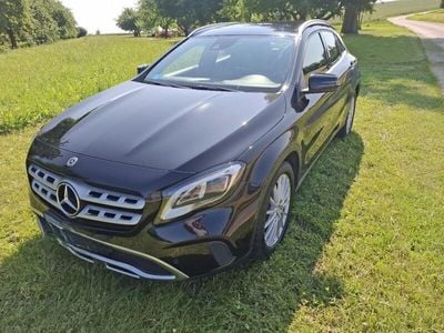 Mercedes GLA200