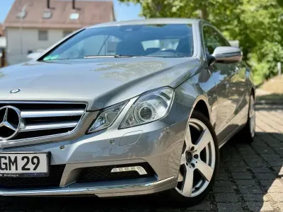 Gebraucht Mercedes E350 Avantgarde 231 PS (169 kW) 2010 Grau Coupé