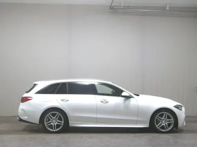 Gebraucht Mercedes C220 AMG line 220 PS (161 kW) 2024 Weiss Limousine