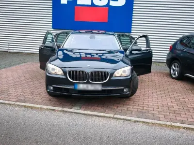 Gebraucht BMW 750L 408 PS (300 kW) 2011 Grau Limousine