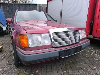 Gebraucht Mercedes 230 132 PS (97 kW) 1991 Rot Kombi