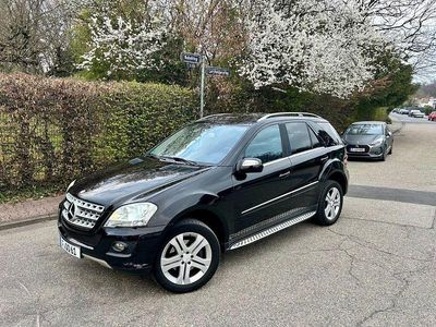 Second-hand Mercedes ML320 224 CP (164 kW) 2009 Negru SUV