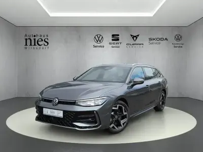 Neu VW Passat R-line 193 PS (141 kW) 2026 Diabasgrau Kombi