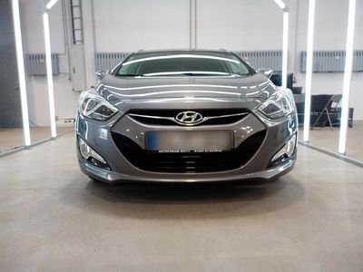 Usata Hyundai i40 136 CV (100 kW) 2013 Argento Station wagon