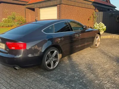 Gebraucht Audi A5 Sportback S-Line 230 PS (169 kW) 2016 Blau Kleinwagen