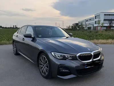 Gebraucht BMW 330 M Sport 258 PS (189 kW) 2019 Grau Limousine