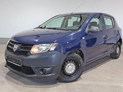 Usata Dacia Sandero Essentiel 75 CV (55 kW) 2016 Blu Berlina