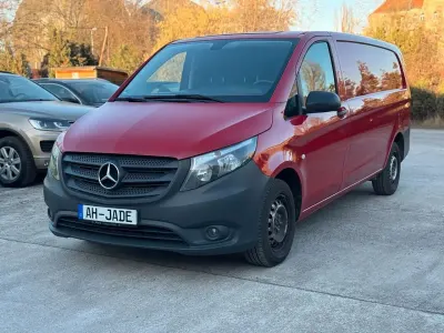 Używany Mercedes Vito 88 KM (64 kW) 2018 Czerwony Van
