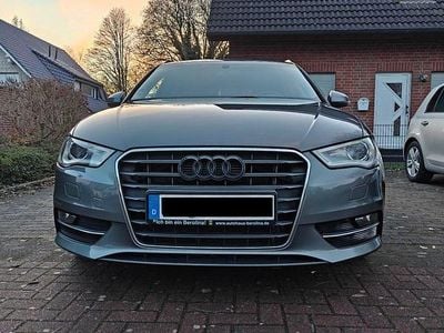 Grau Gebraucht 2015 Audi A3 Limousine | 11.500 € (Guter Preis)