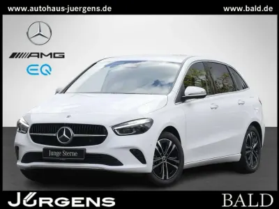 Gebraucht Mercedes E250 Progressive 163 PS (119 kW) 2025 Weiss polarweiß Kombi