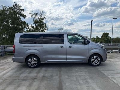 Peugeot Traveller
