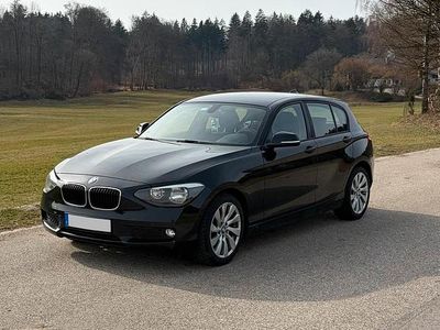 Gebraucht BMW 116 136 PS (100 kW) 2011 Schwarz Kleinwagen