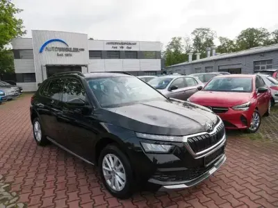 Neu Skoda Kamiq 116 PS (85 kW) 2026 Grau SUV