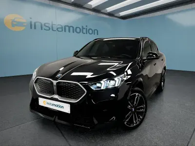 Gebraucht BMW iX2 M Sport 150 kW (204 PS) 2025 Schwarz SUV