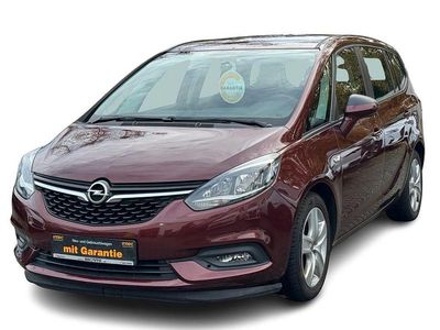 Rot Gebraucht 2019 Opel Zafira Edition Van / Kleinbus | 13.180 € (Fairer Preis)
