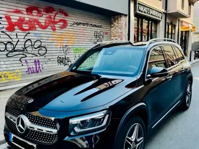 Gebraucht Mercedes GLB220 AMG Line Premium 190 PS (139 kW) 2024 Schwarz SUV