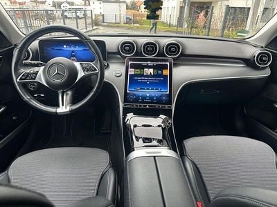 Gebraucht Mercedes C220 Avantgarde 200 PS (147 kW) 2022 Silber Limousine