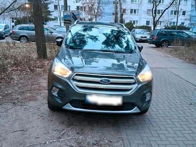 Gebraucht Ford Kuga 120 PS (88 kW) 2017 Grau SUV