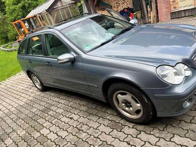 Mercedes C200