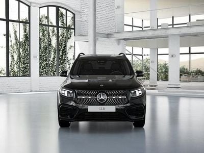 Mercedes GLB220