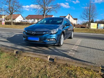 Gebraucht Opel Astra 136 PS (100 kW) 2015 Blau Limousine