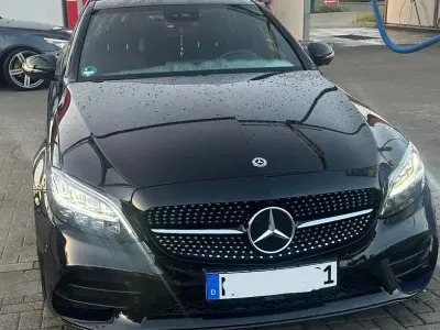 Gebraucht Mercedes C300e 306 PS (225 kW) 2021 Schwarz Limousine