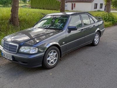 Mercedes C180