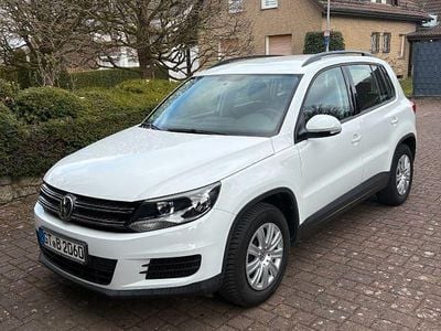 Gebraucht VW Tiguan Trendline 122 PS (89 kW) 2014 Weiß SUV