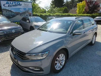 Gebraucht VW Passat Business 150 PS (110 kW) 2022 Grau Kombi