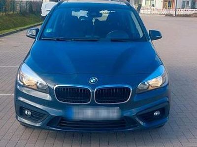 Gebraucht BMW 218 135 PS (99 kW) 2016 Grau Kombi
