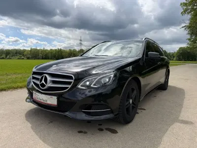 Gebraucht Mercedes E220 170 PS (125 kW) 2016 Schwarz Limousine