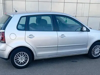 Gebraucht VW Polo 64 PS (47 kW) 2007 Silber Kleinwagen